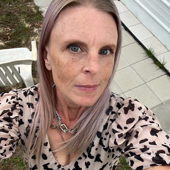 Meet your Posher, Rachael - Picture 1 of 1